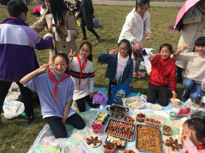 适合小学生春游的美食_学校春游美食